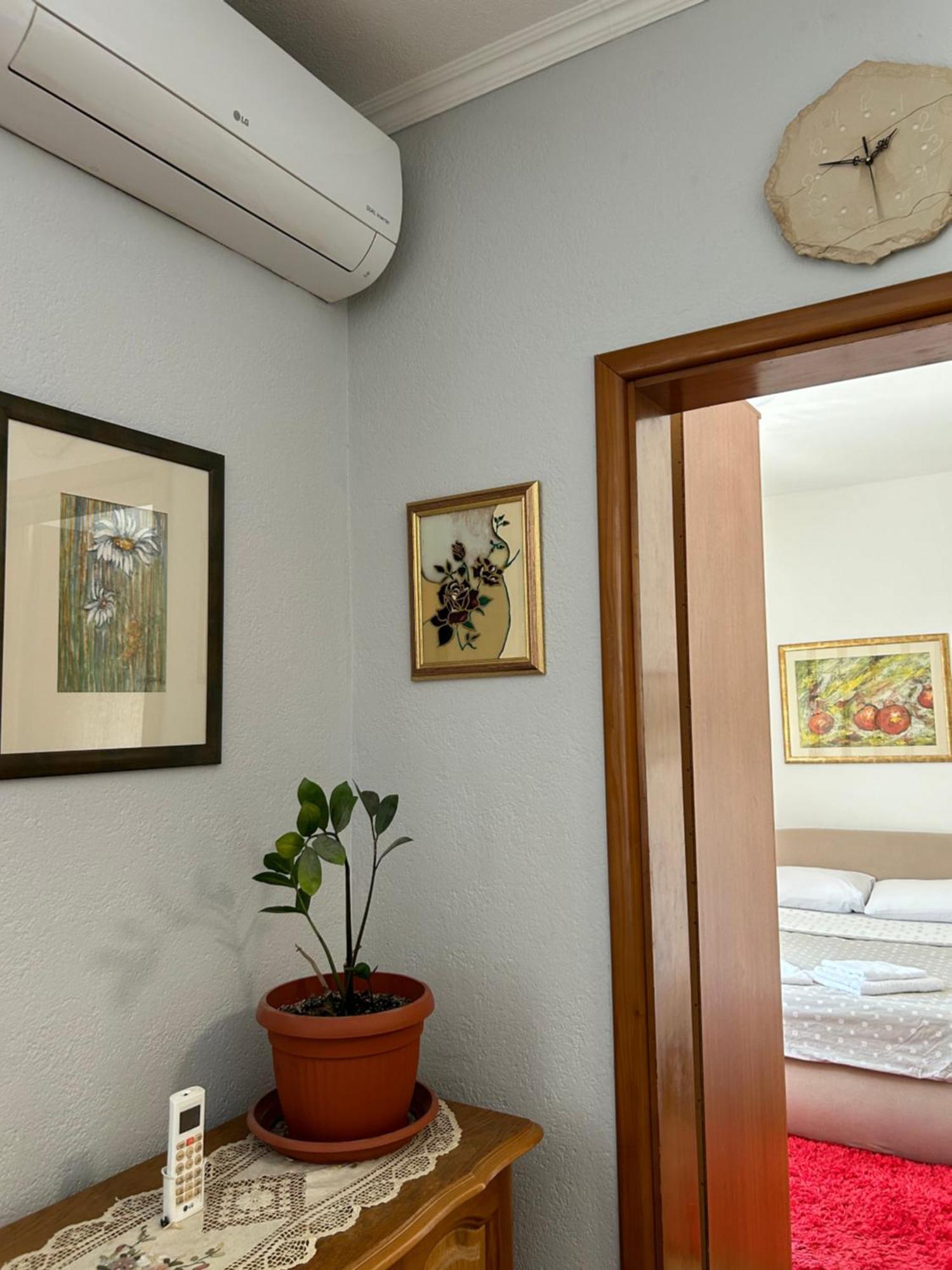 Apartman Lav โมสตาร์ ภายนอก รูปภาพ